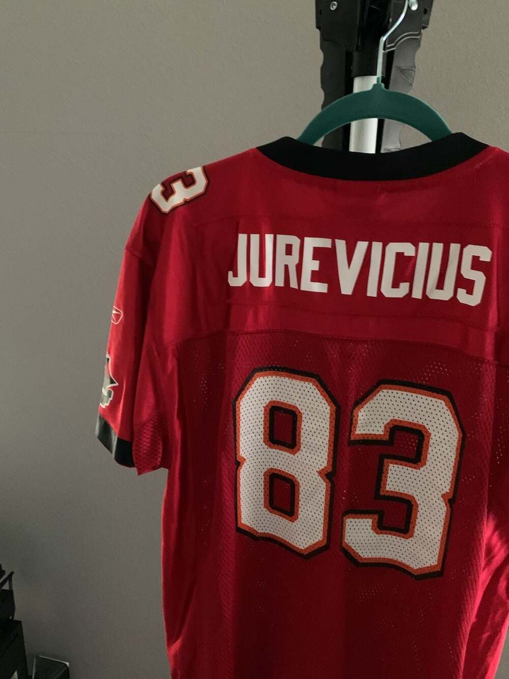 Reebok Tampa Bay Buccaneers Joe Jurevicius 83 NFL Jersey XL - Picture 9 of 11